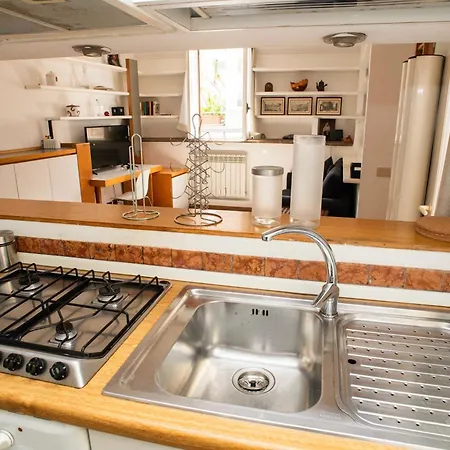 Tamara E Gerardina House In Trastevere Rzym